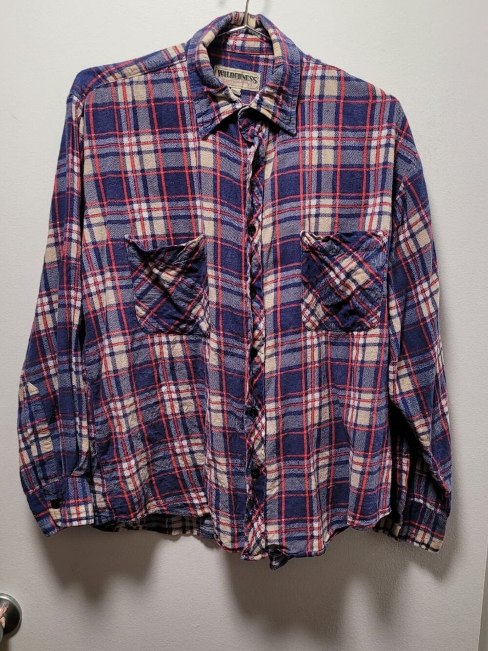 Wilderness Flannel Button Down Shirt Size M
